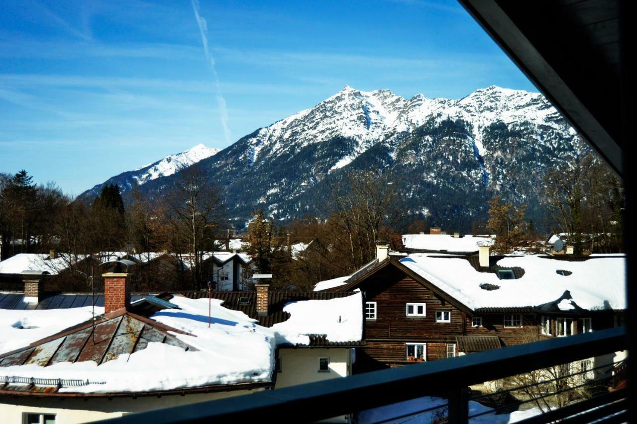 Gaestehaus Am Riedweg การ์มิช-พาร์เทนเคียร์เชน ภายนอก รูปภาพ