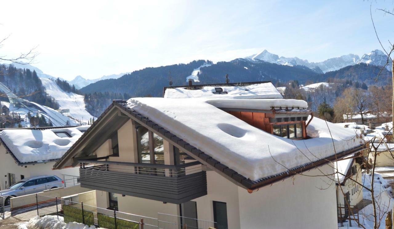 Gaestehaus Am Riedweg การ์มิช-พาร์เทนเคียร์เชน ภายนอก รูปภาพ
