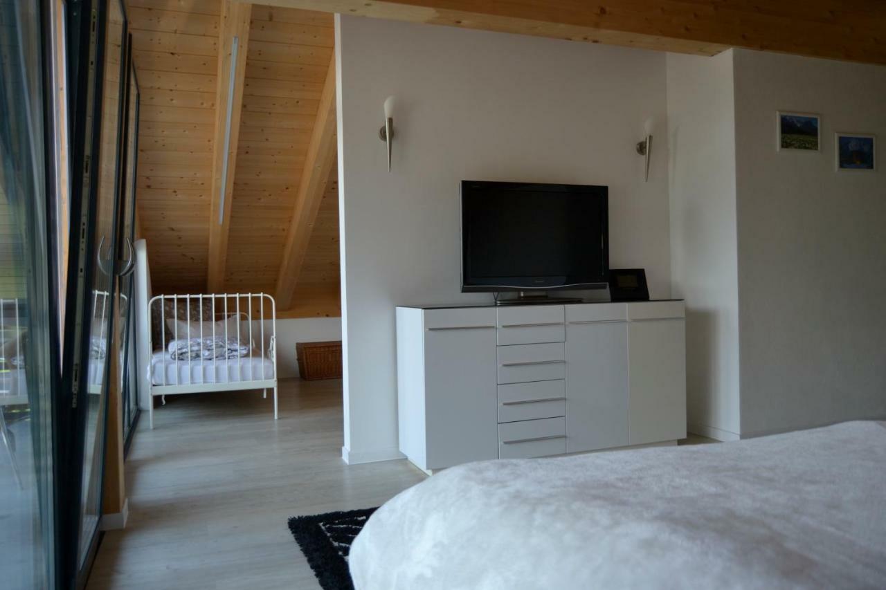 Gaestehaus Am Riedweg การ์มิช-พาร์เทนเคียร์เชน ภายนอก รูปภาพ